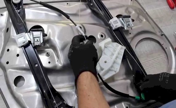 Oto Cam Krikosu Tamiri Oto Cam Krikosu Tamiri